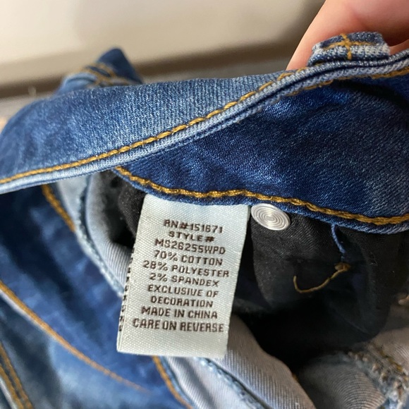 H&H Harmony and Havoc 
Denim Blue Jean Shorts 
Size 8 
Embroidery - Picture 5 of 5